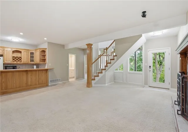 5th image of 113 Teton Ridge St, Lake Winnebago, MO 64034 | MLS# 2618917
