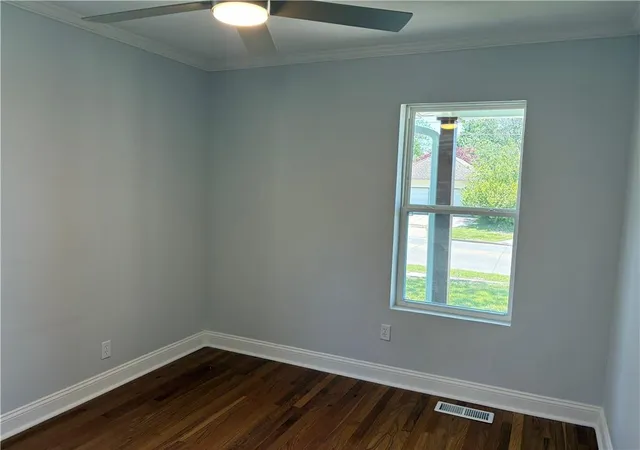Homes for sale in Pittsburg, KS | 107 E 20Th St, Pittsburg, KS 66762 | MLS# 2618950