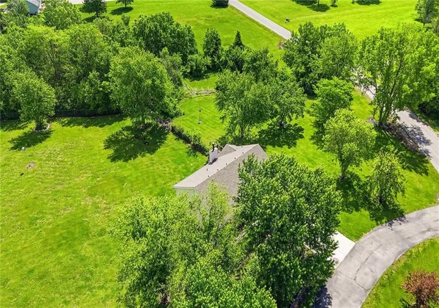 Homes for sale in Peculiar, MO | 10604 E 240th St, Peculiar, MO 64078 | MLS# 2619000
