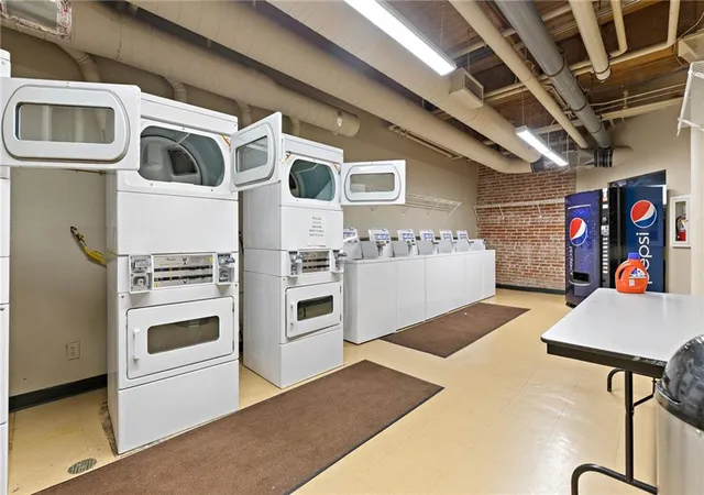 47th image of 308 W 8th St #201, Kansas City, MO 64105 | MLS# 2619037
