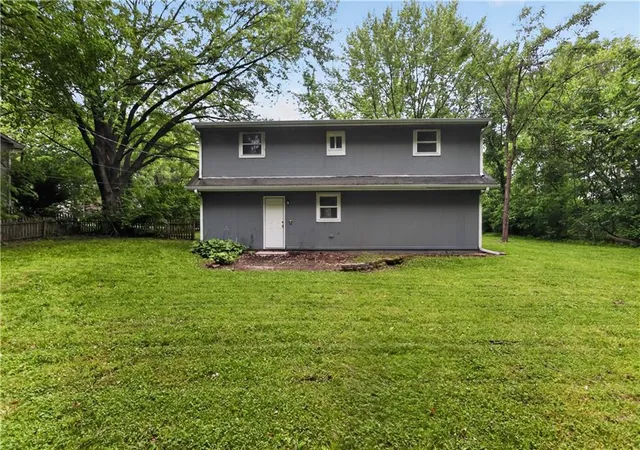 Homes for sale in Kearney, MO | 206 W Lawrence St, Kearney, MO 64060 | MLS# 2619042