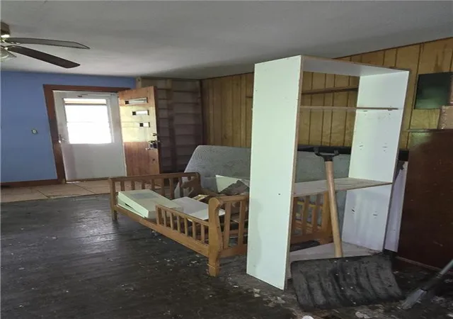Homes for sale in De Soto, KS | 33660 W 83Rd St, De Soto, KS 66018 | MLS# 2619150
