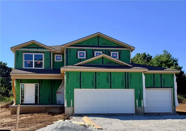Photo 2 of Single family home for sale at 12202 Emerald St, Olathe, KS 66061 | MLS# 2619310 | Listing updated on 2026-10-07