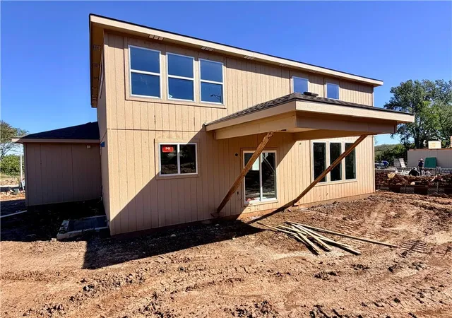 Photo 3 of Single family home for sale at 12232 Emerald St, Olathe, KS 66061 | MLS# 2619323 | Listing updated on 2026-10-07