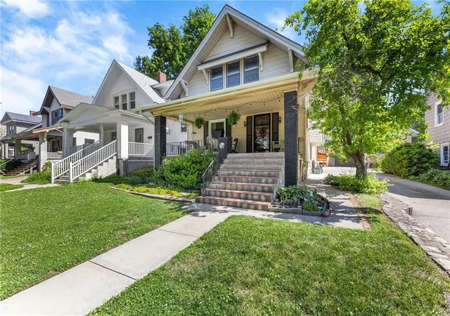 Homes for sale in Kansas City, KS | 1513 Tauromee Ave, Kansas City, KS 66102 | MLS# 2619365