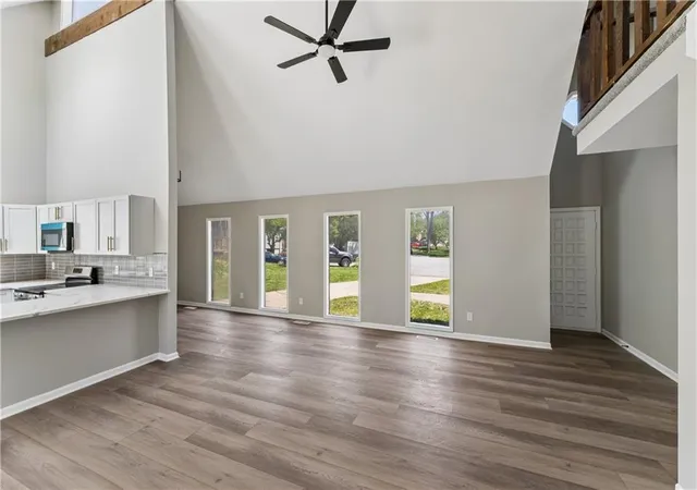 5th image of 413 S Brittany Dr, Olathe, KS 66061 | MLS# 2619426