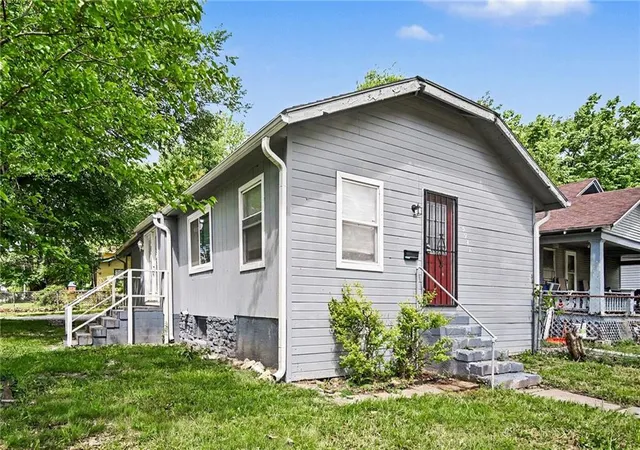 2nd image of 5942 Wabash Ave, Kansas City, MO 64130 | MLS# 2619428