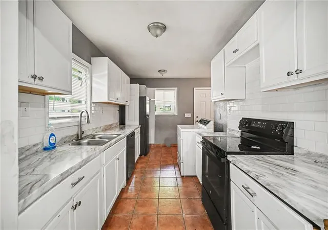 Photo 3 of Single family home for sale at 5942 Wabash Ave, Kansas City, MO 64130 | MLS# 2619428 | Listing updated on 2026-08-27