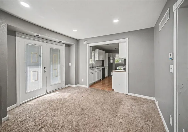 Photo 5 of Single family home for sale at 5942 Wabash Ave, Kansas City, MO 64130 | MLS# 2619428 | Listing updated on 2026-08-27