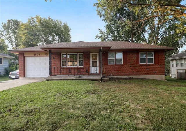 Photo 1 of Sale Pending at 1603 Ne 75th Street, Gladstone, MO 64118 | MLS# 2619432 | Listing updated on 2026-10-02