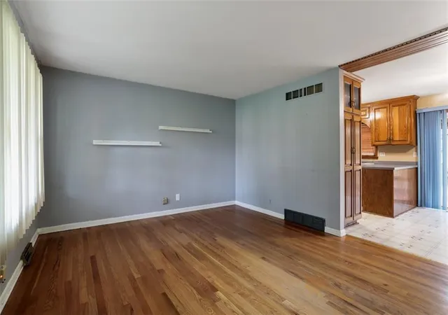 Photo 3 of Sale Pending at 1603 NE 75th Street, Gladstone, MO 64118 | MLS# 2619432 | Listing updated on 2026-10-02