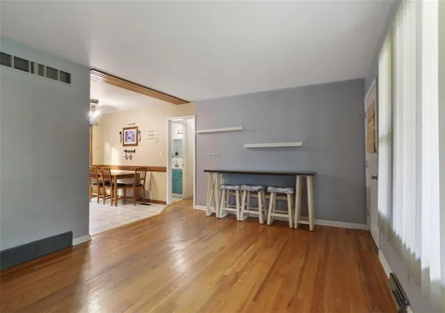 Photo 4 of Sale Pending at 1603 NE 75th Street, Gladstone, MO 64118 | MLS# 2619432 | Listing updated on 2026-10-02