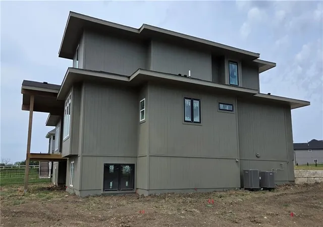 Photo 3 of Single family home for sale at 12501 W 184th Street, Bucyrus, KS 66013 | MLS# 2619483 | Listing updated on 2026-10-09