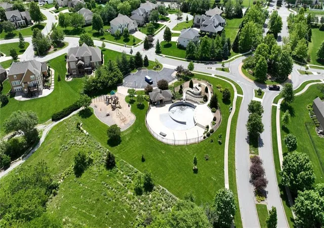 42nd image of 161 Nw Carson Dr, Lees Summit, MO 64081 | MLS# 2619503