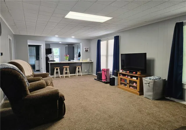Homes for sale in Pittsburg, KS | 422 W 9Th St, Pittsburg, KS 66762 | MLS# 2619506