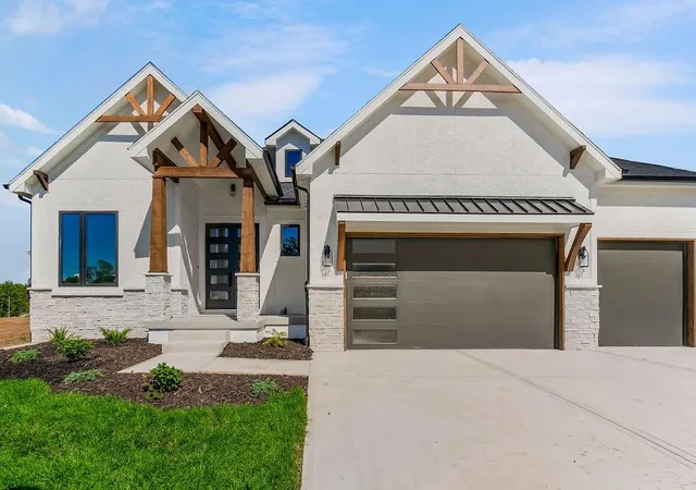 Photo 1 of Sale Pending at 801 Se Cody Ct, Blue Springs, MO 64014 | MLS# 2619558 | Listing updated on 2026-05-19