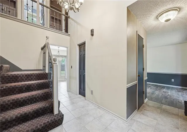 Photo 4 of Single family home for sale at 7130 N Woodland Ave, Kansas City, MO 64118 | MLS# 2619619 | Listing updated on 2026-08-29