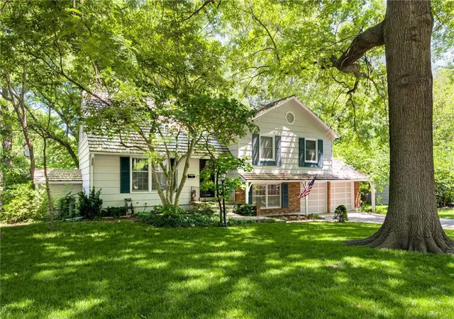 3rd image of 7225 Booth St, Prairie Village, KS 66208 | MLS# 2619679