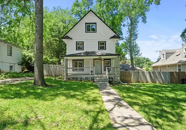 2nd image of 1532 N 32nd St, Kansas City, KS 66102 | MLS# 2619690