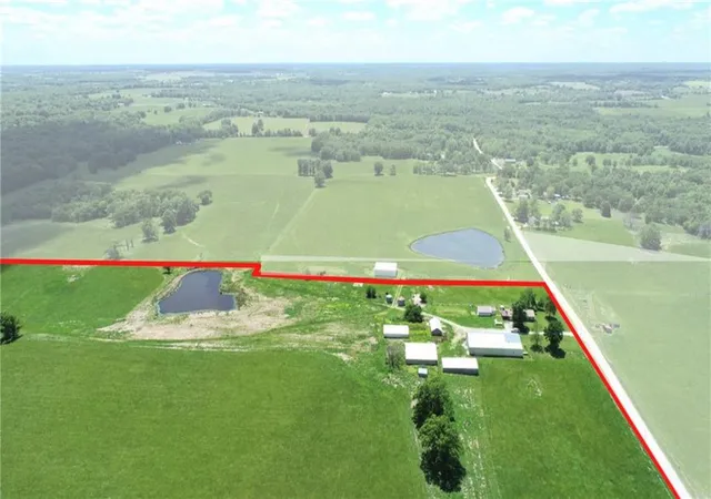 Homes for sale in El Dorado Springs, MO | 15703 B S 2850 Rd, El Dorado Springs, MO 64744 | MLS# 2619708