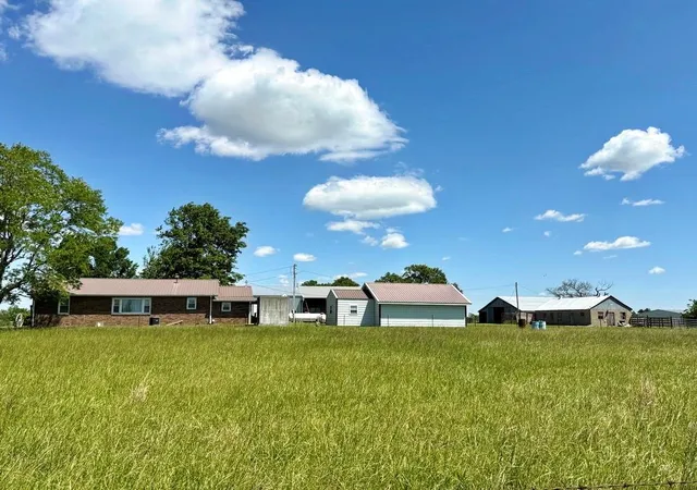 Homes for sale in El Dorado Springs, MO | 15703 B S 2850 Rd, El Dorado Springs, MO 64744 | MLS# 2619708
