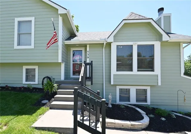 Homes for sale in Liberty, MO | 539 Lauren St, Liberty, MO 64068 | MLS# 2619717