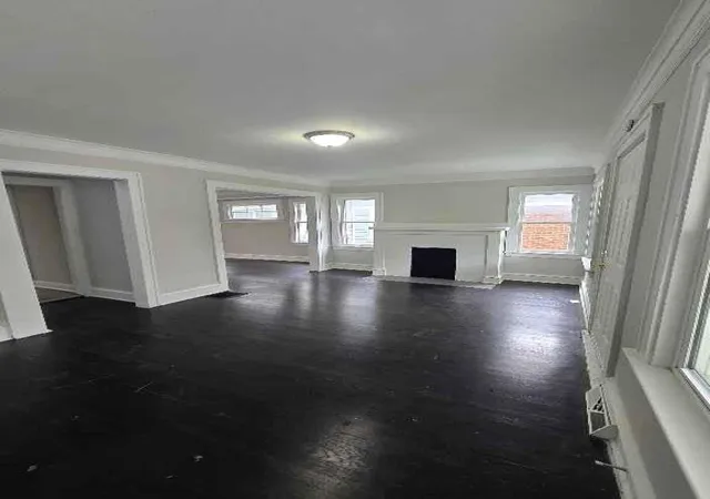 Homes for sale in Kansas City, MO | 5611 Highland Ave, Kansas City, MO 64110 | MLS# 2619720