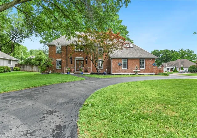 3rd image of 4345 Dover Ave, Independence, MO 64055 | MLS# 2619748