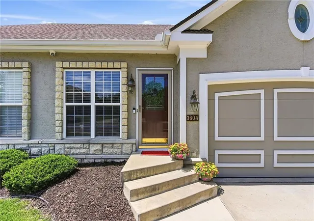 3rd image of 3604 S Bolger Ct, Independence, MO 64055 | MLS# 2619768