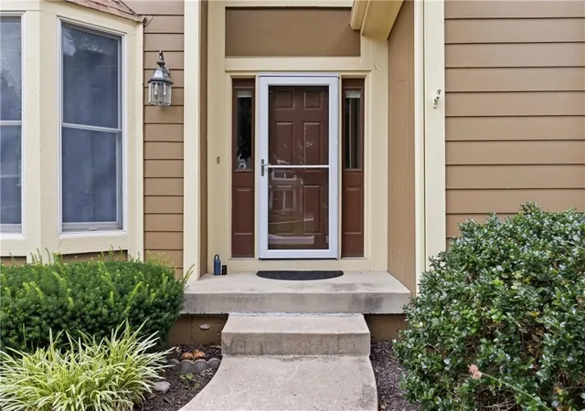 3rd image of 11820 Skyview Ln, Olathe, KS 66061 | MLS# 2619793