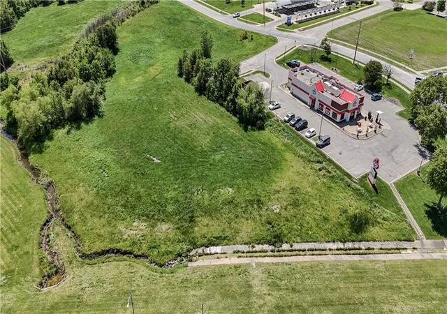 19th image of 0 Hedge Ln, Paola, KS 66071 | MLS# 2619853