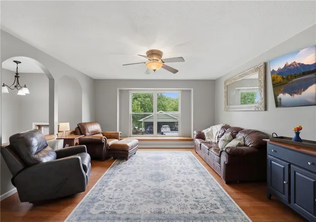 4th image of 126 Beach Dr, Blue Springs, MO 64015 | MLS# 2619854