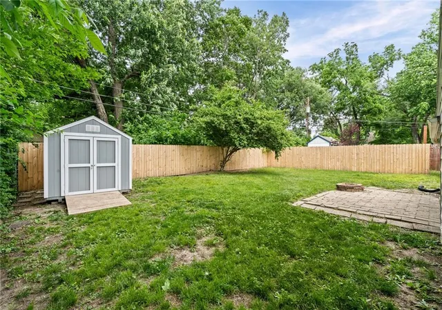 3rd image of 9022 Grand Ave, Kansas City, MO 64114 | MLS# 2619917