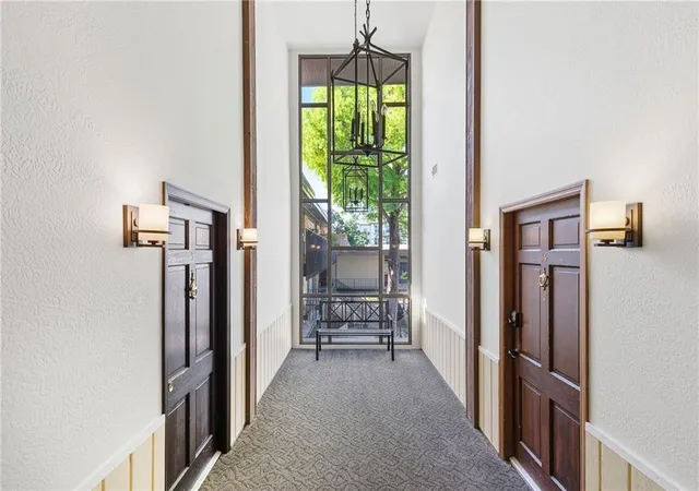 2nd image of 4511 Headwood Dr, Kansas City, MO 64111