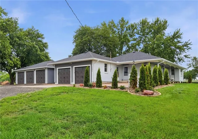 4th image of 17341 158Th St, Basehor, KS 66007 | MLS# 2619963