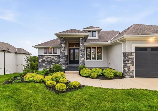 3rd image of 10139 N Kansas Ct, Kansas City, MO 64155 | MLS# 2620005