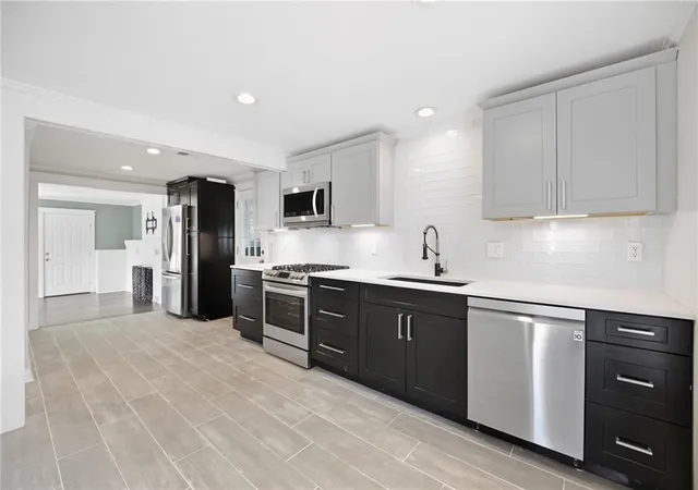 Photo 2 of Single family home for sale at 7744 Grand Ave, Kansas City, MO 64114 | MLS# 2620044 | Listing updated on 2026-10-21