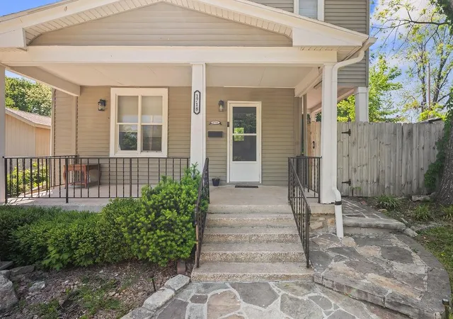 3rd image of 1718 N 22Nd St, Kansas City, KS 66102 | MLS# 2620111