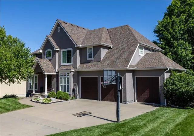 2nd image of 4904 Aegean Ter, Saint Joseph, MO 64506 | MLS# 2620137