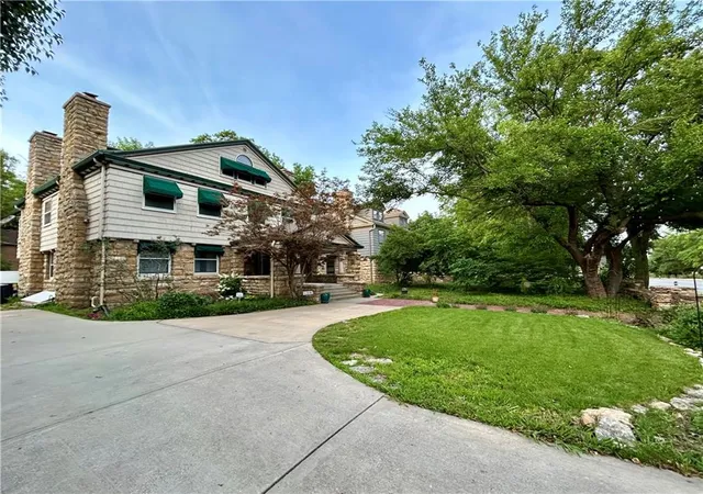 5th image of 612 Emanuel Cleaver Ii Blvd, Kansas City, MO 64110 | MLS# 2620141