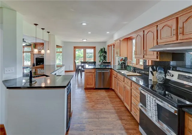 5th image of 1103 Brookside Pl, Raymore, MO 64083 | MLS# 2620181