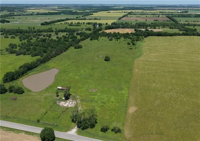 4th image of 1959 Cr 5250 N/A, Elk City, KS 67344 | MLS# 2620191
