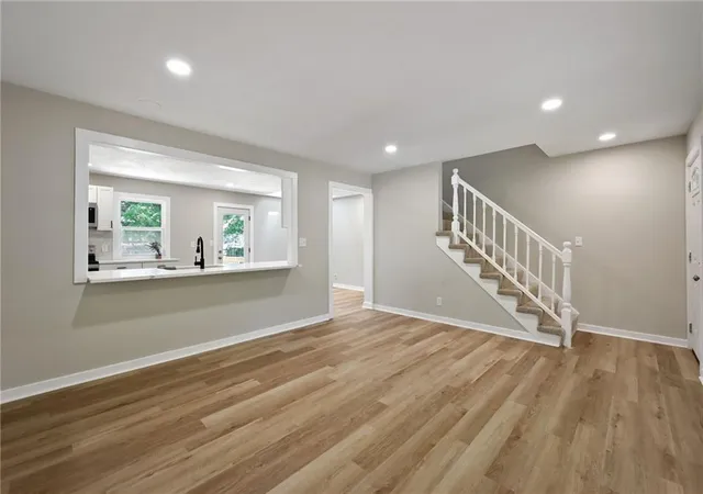 Photo 5 of Sale Pending at 406 E 11th Street, Kearney, MO 64060 | MLS# 2620201 | Listing updated on 2026-08-07