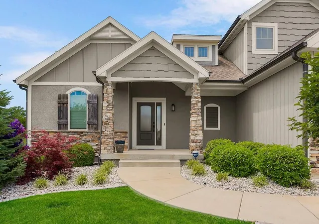 4th image of 194 Sw Roosevelt Ridge Dr, Lees Summit, MO 64081 | MLS# 2620218