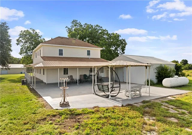 Homes for sale in Nevada, MO | 22451 S Bb Hwy, Nevada, MO 64772 | MLS# 2620239
