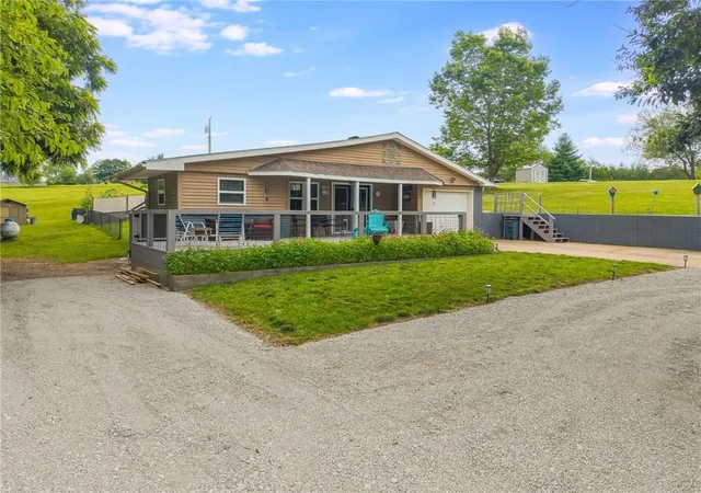 Homes for sale in Gallatin, MO | 143 Lake Viking Ter, Gallatin, MO 64640 | MLS# 2620253