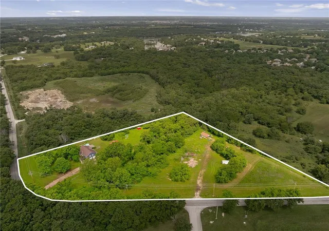 1st image of 700 E 171st St, Loch Lloyd, MO 64012 | MLS# 2620270