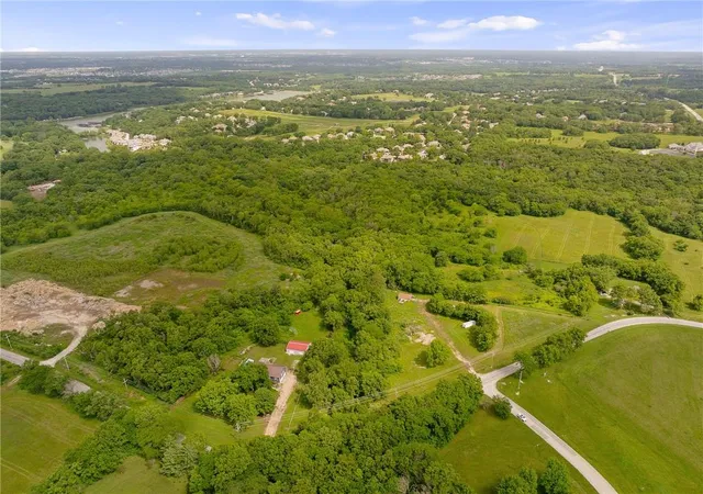 4th image of 700 E 171St St, Loch Lloyd, MO 64012 | MLS# 2620270