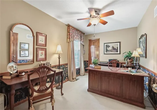 Homes for sale in Shawnee, KS | 6626 Oak Ridge Dr, Shawnee, KS 66217 | MLS# 2620310