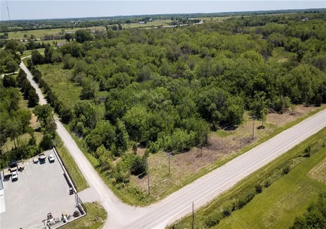 Homes for sale in Osawatomie, KS | 35900 Plum Creek Rd, Osawatomie, KS 66064 | MLS# 2620315